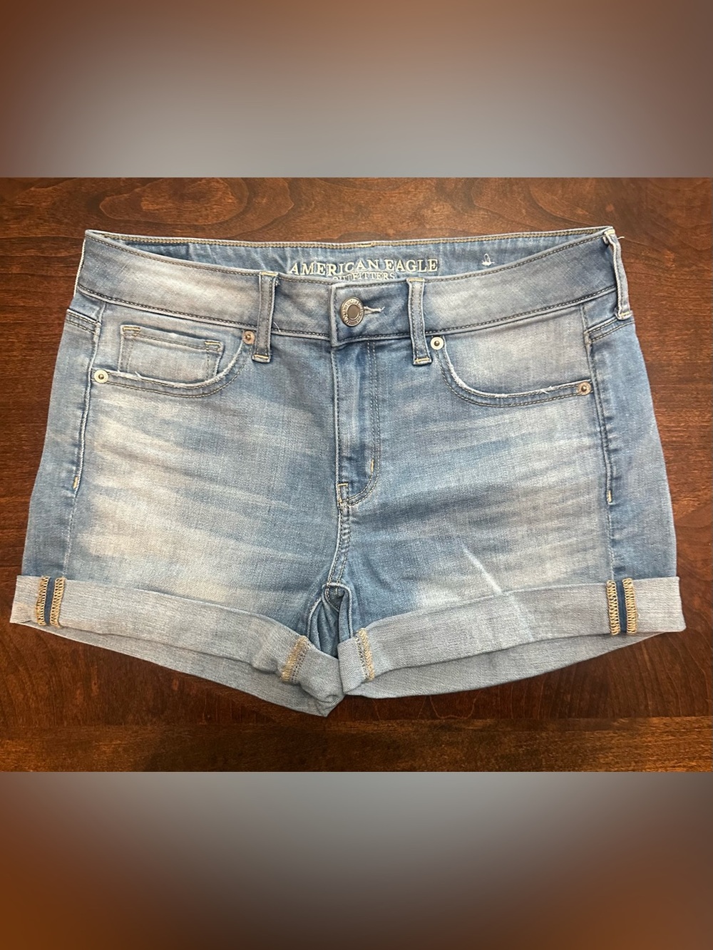 American Eagle Outfitters Light Blue Denim Rolled-Hem Women's Shorts
